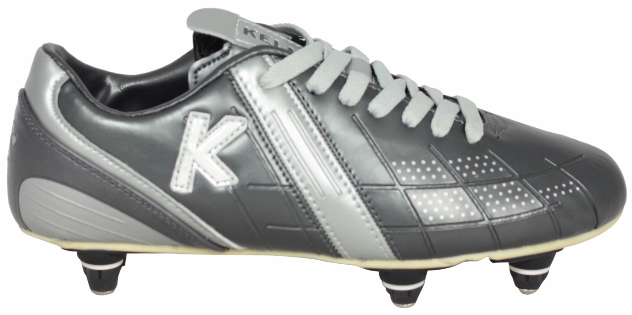 changeable studs football boots
